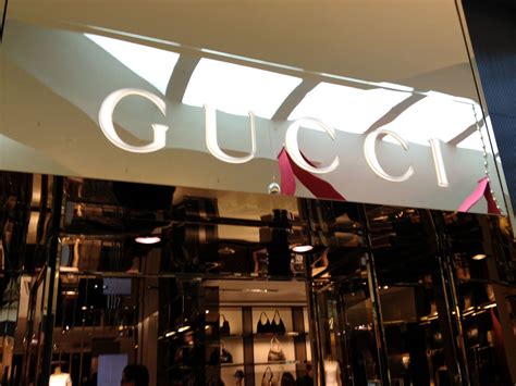 gucci short hills mall